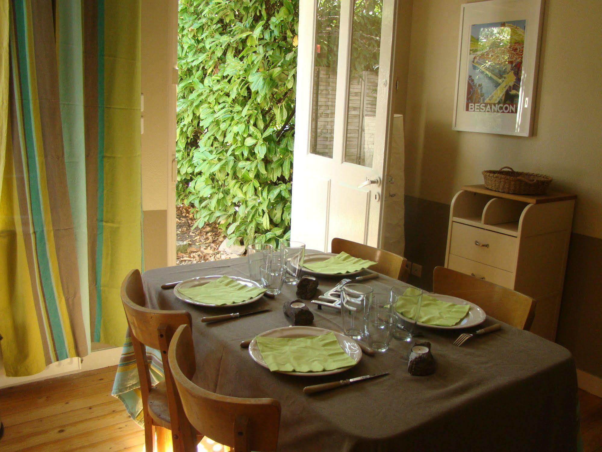 L'Annexe Apparthotel Du 8, 3 Etoiles Besancon Ngoại thất bức ảnh